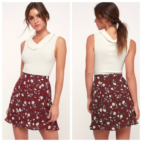 Lulus Dresses & Skirts - NWT! Lulu's Pocketful Of Petals Floral Mini Skirt